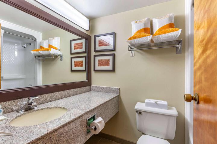 2 Double Beds (6 of 14)