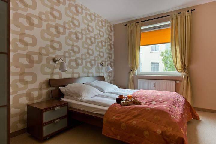 Room 3 of 29