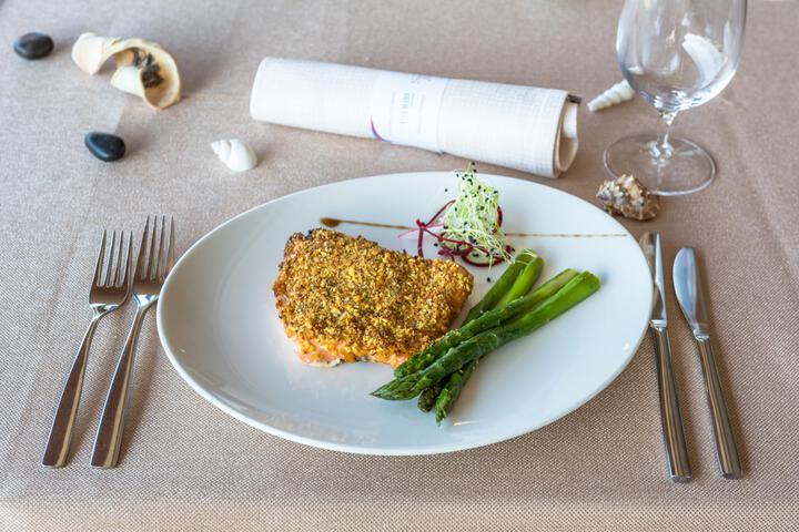 Dining 47 of 78