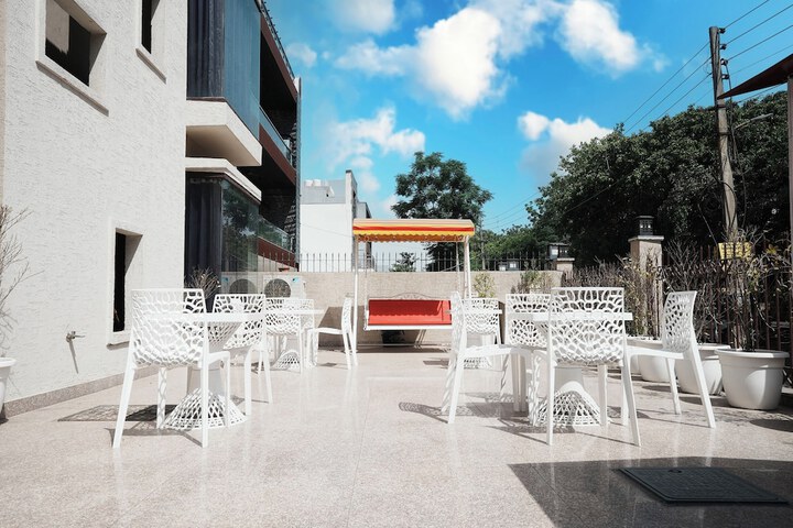 Terrace/Patio 28 of 29