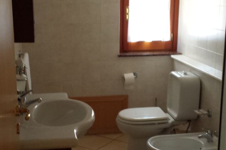 Room 20 of 34