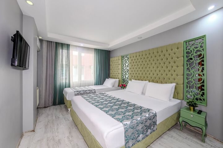 Room 17 of 42
