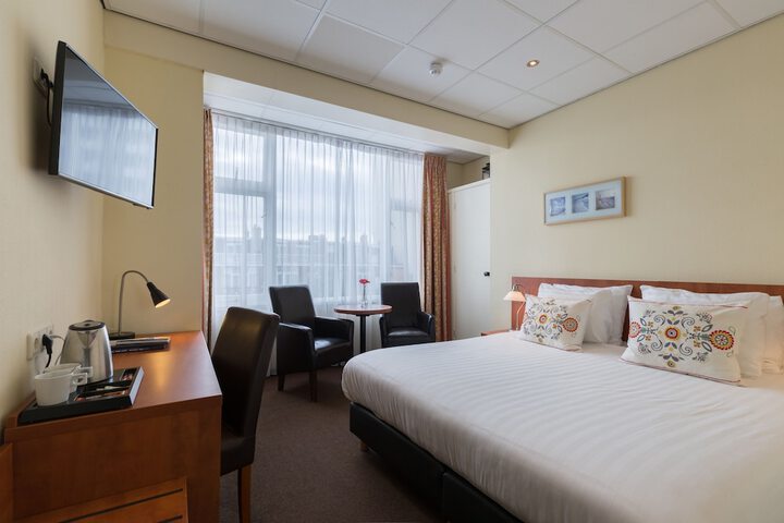 Room 15 of 45