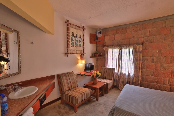 Room 9 of 9