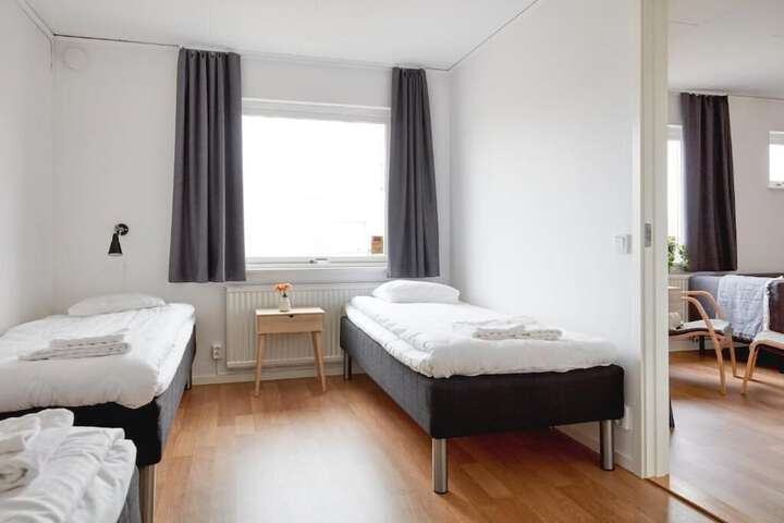 Room 12 of 41