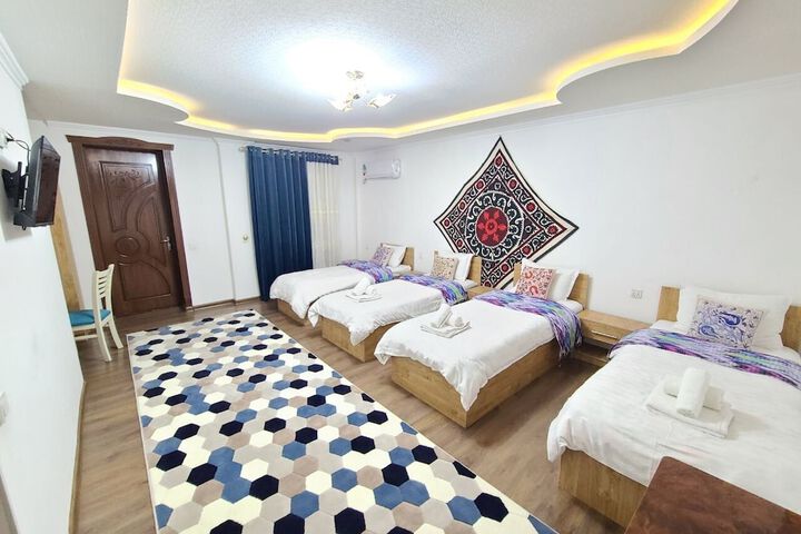 Room 38 of 102