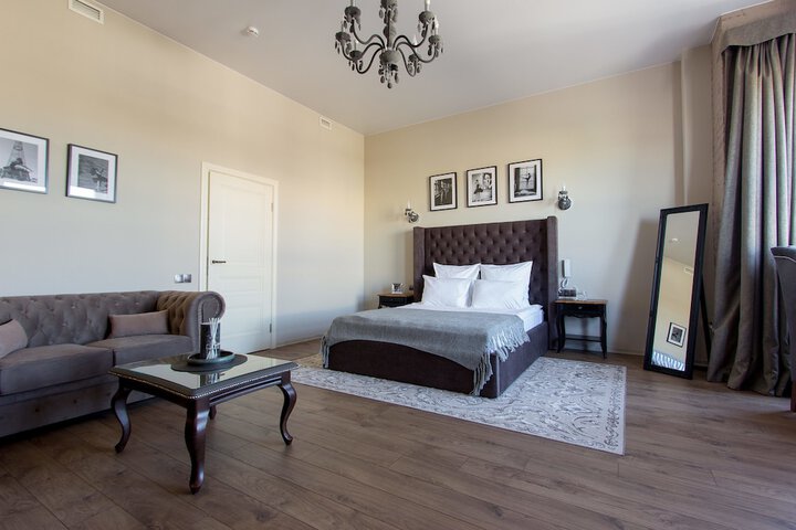 Room 3 of 39