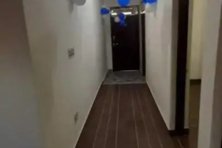 Room 10 of 11