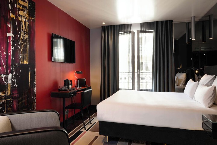 Room 16 of 52