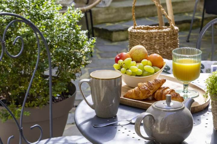 Breakfast/Coffee Service 43 of 50