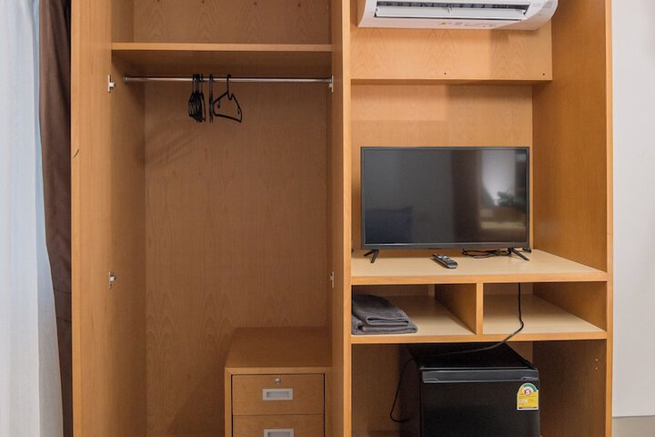 Room 6 of 29