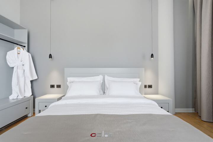 Room 20 of 74