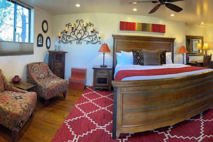 Room 104 of 285