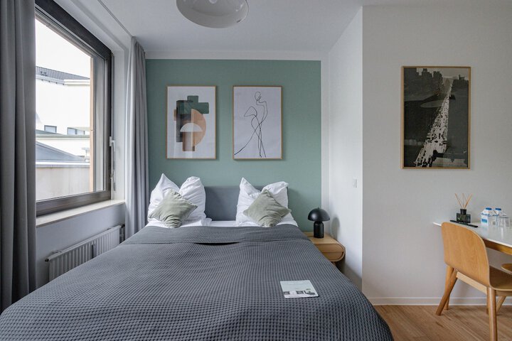 Room 12 of 49