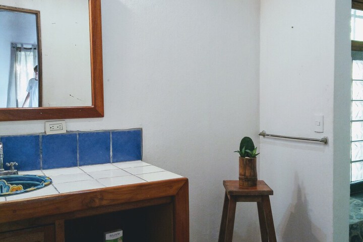 Room 37 of 61