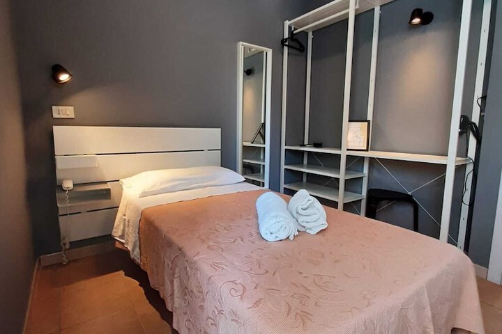 Room 17 of 54