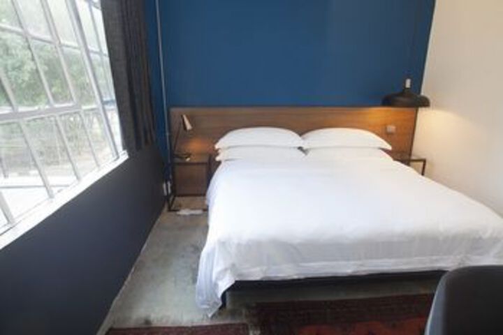 Room 65 of 89