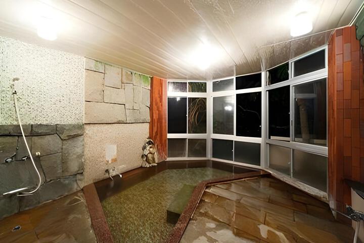 Pool 9 of 31