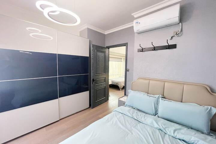 Room 19 of 65
