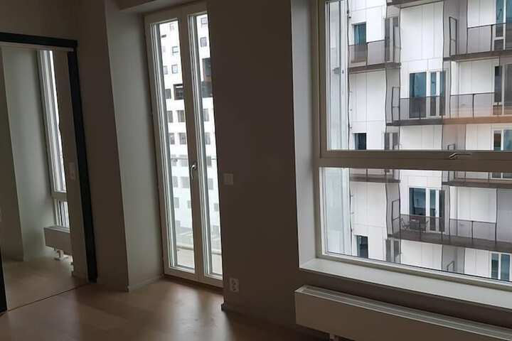 Room 8 of 19
