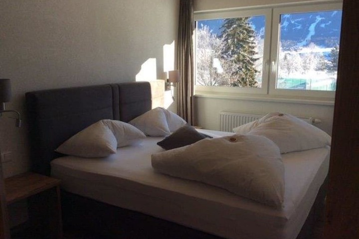 Room 30 of 50