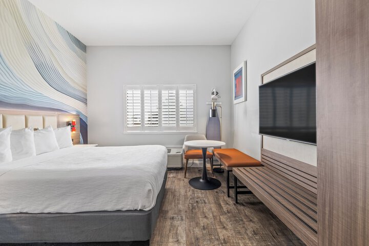 Room 29 of 61