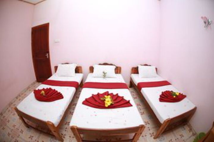 S & S Guest Inn
