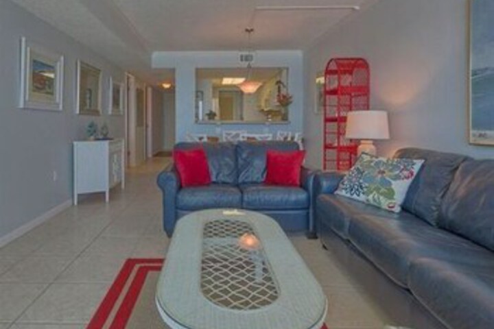 Room 196 of 360