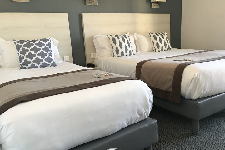 Room 10 of 35