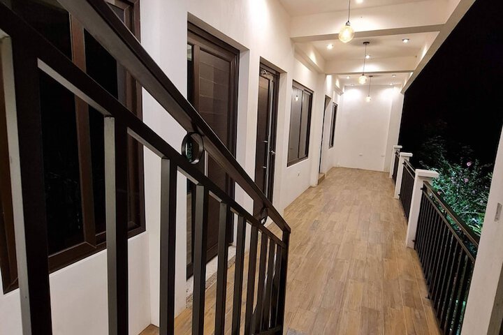 Ballroom/Hall 18 of 21