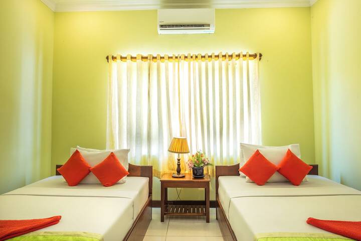 Room 14 of 36