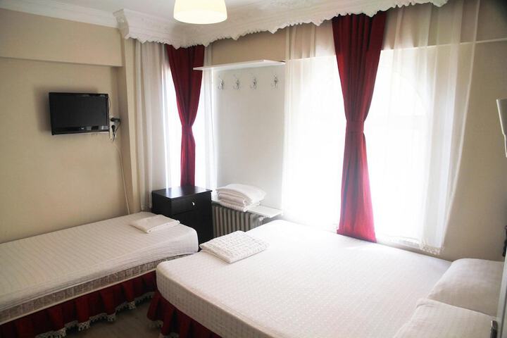 Room 10 of 66