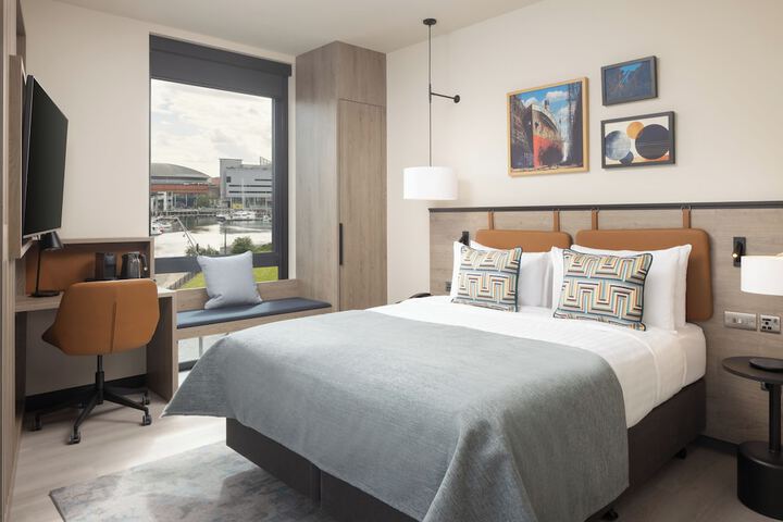 Room 4 of 64