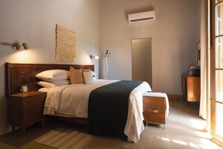 Room 48 of 222
