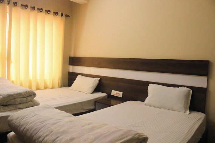 Room 8 of 15