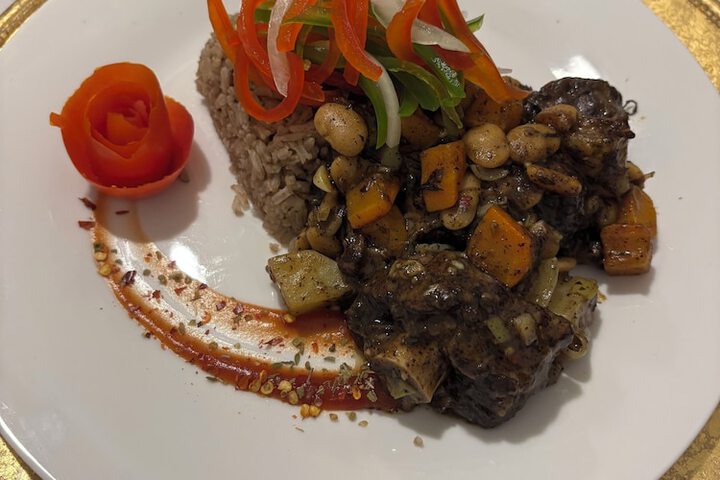 Dining 27 of 66