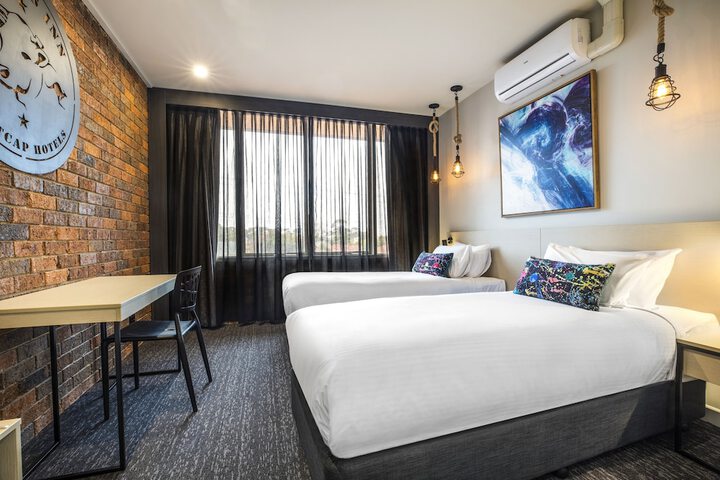 Room 5 of 56