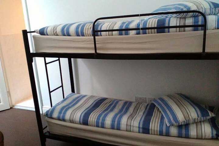 Room 4 of 12