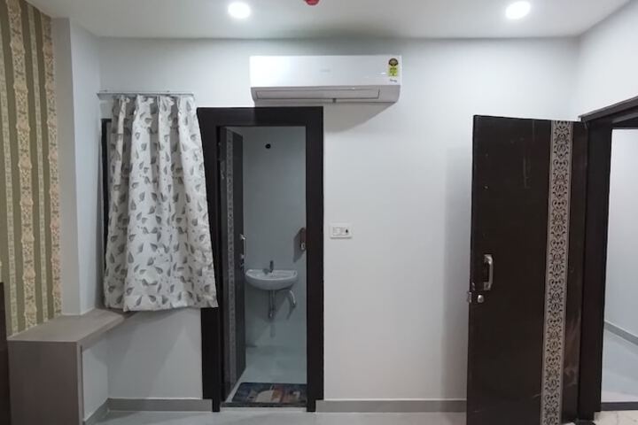 Hotel Shri Vishwanath in Varanasi