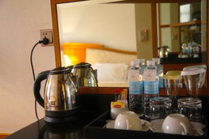 Room 54 of 68