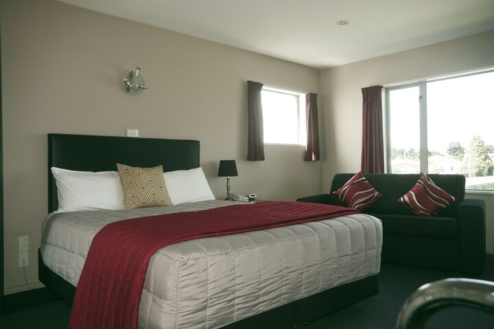 Room 16 of 60