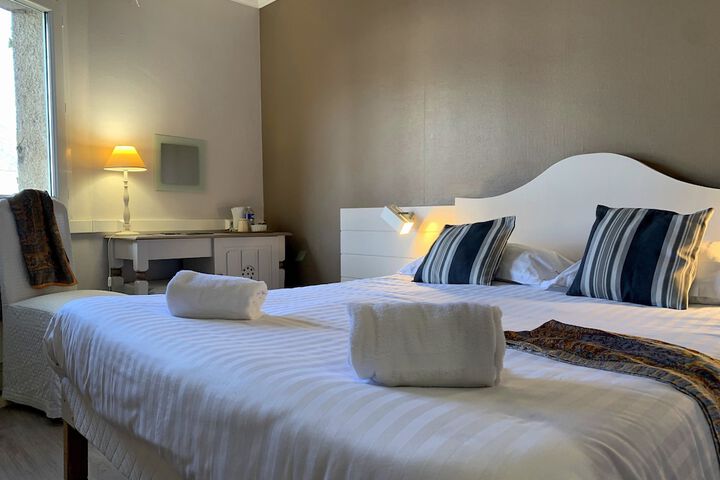 Room 4 of 154