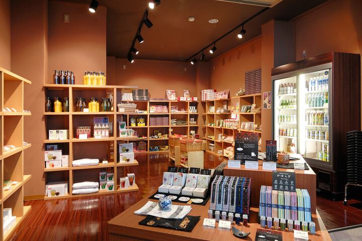 Gift Shop 19 of 33