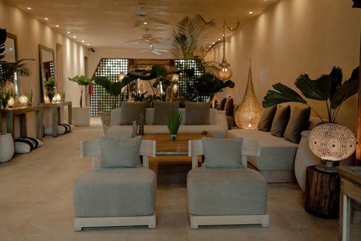 Hotel Interior 2 of 131