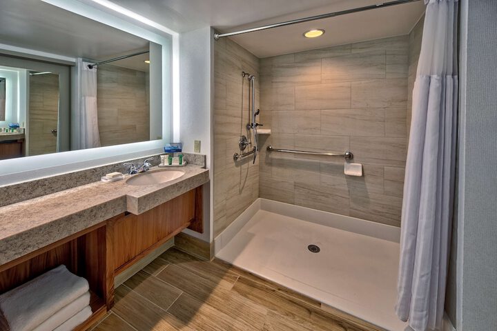 Bathroom shower