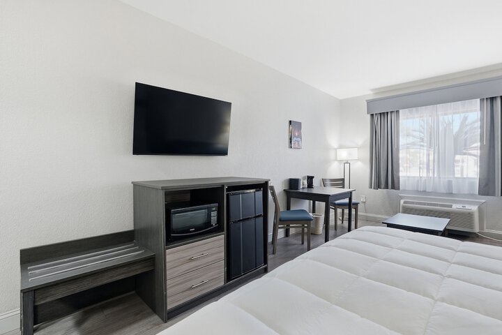 Room 18 of 67
