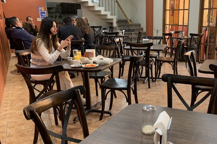 Breakfast/Coffee Service 25 of 56