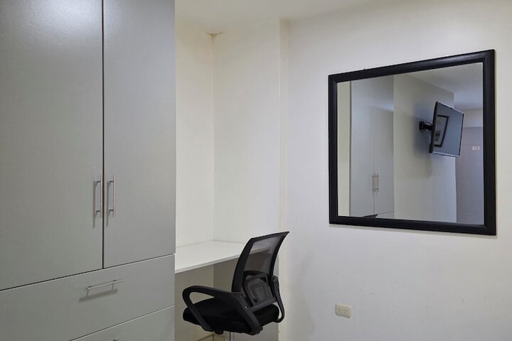 Room 26 of 84