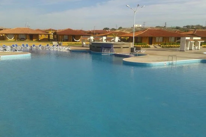 Pool 7 of 10