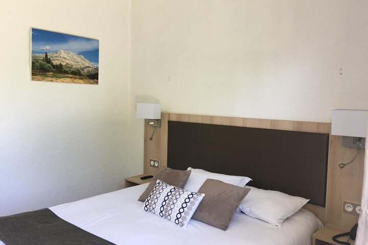 Room 26 of 55